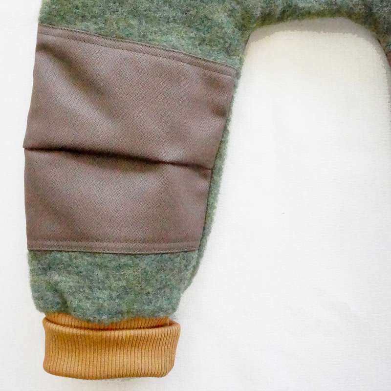 Wollfleece Overall aus Bio Wolle mit wasserabweisenden Patches, Fb. woodgreen